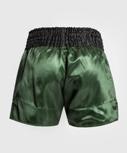 Charger l'image dans la galerie, SHORT DE MUAY THAI VENUM CLASSIC - VERT/OR/NOIR