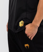 Charger l'image dans la galerie, T-SHIRT DRY TECH VENUM HEXAGONE MMA - NOIR/OR