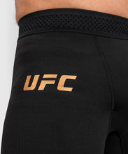 Charger l'image dans la galerie, SHORT DE COMPRESSION VENUM UFC ADRENALINE BY VENUM AUTHENTIC FIGHT WEEK - NOIR
