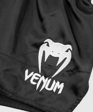 Charger l'image dans la galerie, SHORT DE MUAY THAI VENUM CLASSIC - NOIR/BLANC