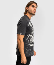 Charger l'image dans la galerie, T-SHIRT VENUM DRAGON'S FLIGHT - GRIS/BLANC
