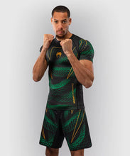 Charger l'image dans la galerie, RASHGUARD MANCHES COURTES VENUM MATUPA - VERT