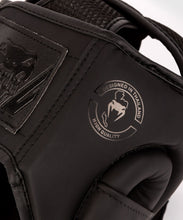 Charger l'image dans la galerie, CASQUE DE BOXE VENUM CHALLENGER KIDS - NOIR/NOIR