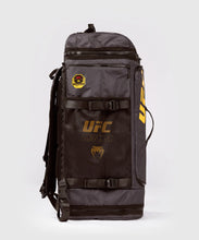 Charger l'image dans la galerie, SAC DE SPORT UFC FUSION BY VENUM FIGHT WEEK - MARRON TERRESTRE