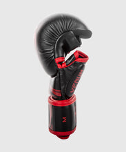 Charger l'image dans la galerie, GANTS DE SPARRING VENUM CHALLENGER 3.0 - NOIR/ROUGE