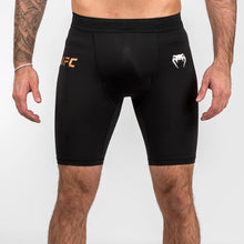 Charger l'image dans la galerie, SHORT DE COMPRESSION VENUM UFC ADRENALINE BY VENUM AUTHENTIC FIGHT WEEK - NOIR