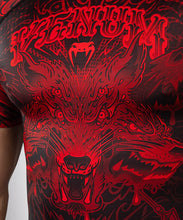 Charger l'image dans la galerie, RASHGUARD MANCHES COURTES VENUM WOLF ATAK - NOIR/ROUGE