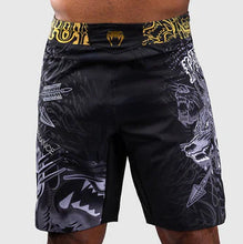 Charger l'image dans la galerie, FIGHTSHORT VENUM WOLF ATAK - NOIR/GRIS