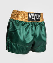Charger l'image dans la galerie, SHORT DE MUAY THAI VENUM CLASSIC - VERT/OR/BLANC