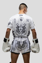 Charger l'image dans la galerie, SHORT MUAY THAI SKS SAKYANT TIGER DRAGON BLANC