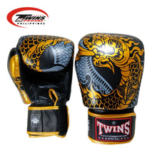 Charger l'image dans la galerie, GANTS DE BOXE TWINS CUIR - NAGAS NOIR/OR