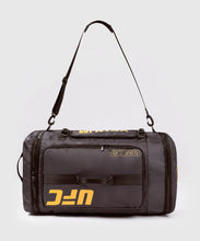 Charger l'image dans la galerie, SAC DE SPORT UFC FUSION BY VENUM FIGHT WEEK - MARRON TERRESTRE