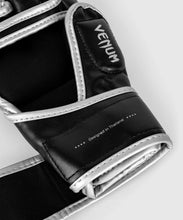 Charger l'image dans la galerie, GANTS MMA VENUM CHALLENGER - NOIR/ARGENT