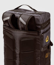 Charger l'image dans la galerie, SAC DE SPORT UFC FUSION BY VENUM FIGHT WEEK - MARRON TERRESTRE