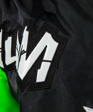 Charger l'image dans la galerie, SHORT DE MUAY THAI VENUM INFERNO 2.0 - VERT