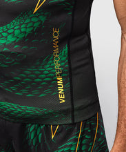Charger l'image dans la galerie, RASHGUARD MANCHES COURTES VENUM MATUPA - VERT
