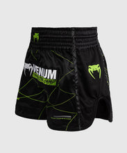 Charger l&#39;image dans la galerie, SHORT DE MUAY THAI VENUM TRAINING CAMP 4.0 - NOIR/VERT FLUO
