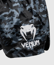 Charger l&#39;image dans la galerie, SHORT DE MUAY THAI VENUM CLASSIC - DARK CAMO
