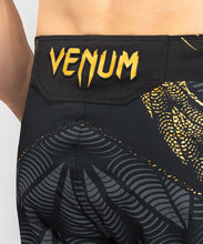 Charger l'image dans la galerie, FIGHTSHORT VENUM COUPE COURTE UFC ZENITH - CHAMPION
