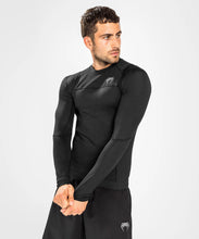 Charger l&#39;image dans la galerie, RASHGUARD VENUM G-FIT AIR - MANCHES LONGUES - NOIR
