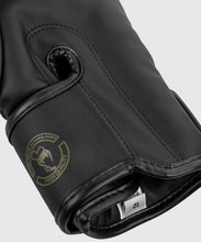 Charger l&#39;image dans la galerie, GANTS DE BOXE VENUM ELITE - CAMOUFLAGE KAKI
