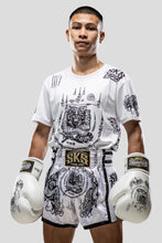 Charger l&#39;image dans la galerie, SHORT MUAY THAI SKS SAKYANT TIGER DRAGON BLANC
