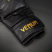 Charger l'image dans la galerie, GANTS DE SPARRING VENUM CONTENDER 1.5 XT NOIR/OR
