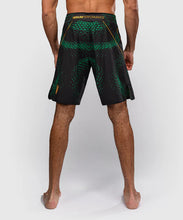 Charger l'image dans la galerie, FIGHTSHORT VENUM MATUPA - VERT
