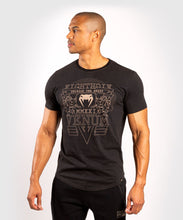 Charger l&#39;image dans la galerie, T-SHIRT VENUM LIONS21 - NOIR/SABLE
