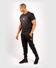 Charger l&#39;image dans la galerie, T-SHIRT VENUM LIONS21 - NOIR/SABLE
